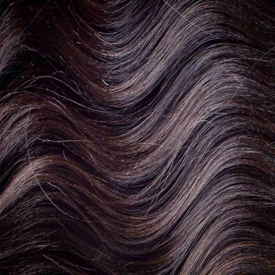 HAIR: To cleanse hair and remove built up residue, sprinkle baking soda in your hand and mix with shampoo. Rinse thoroughly.
