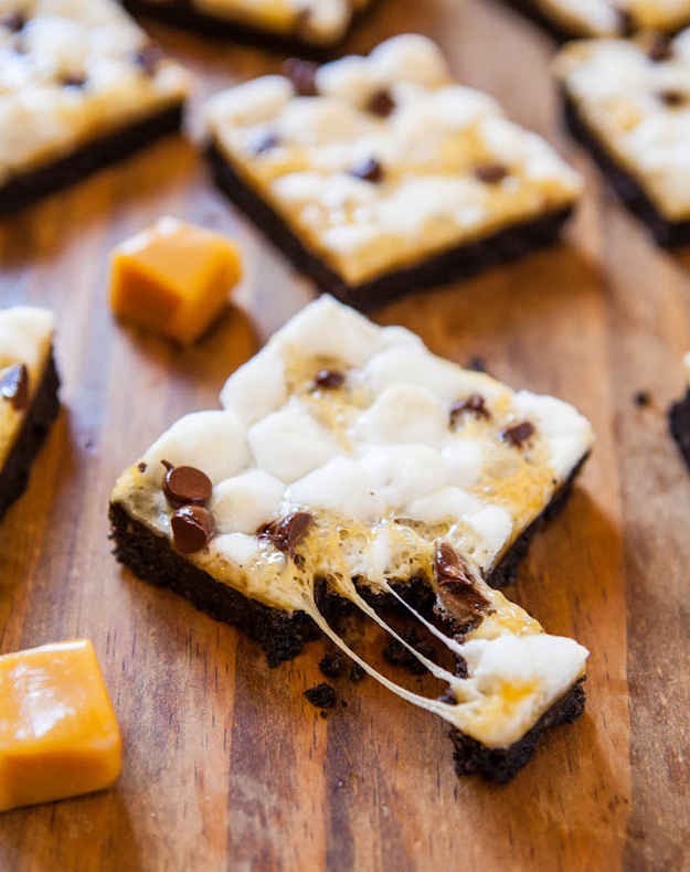 17. Marshmallow caramel Oreo cookie s'mores bar