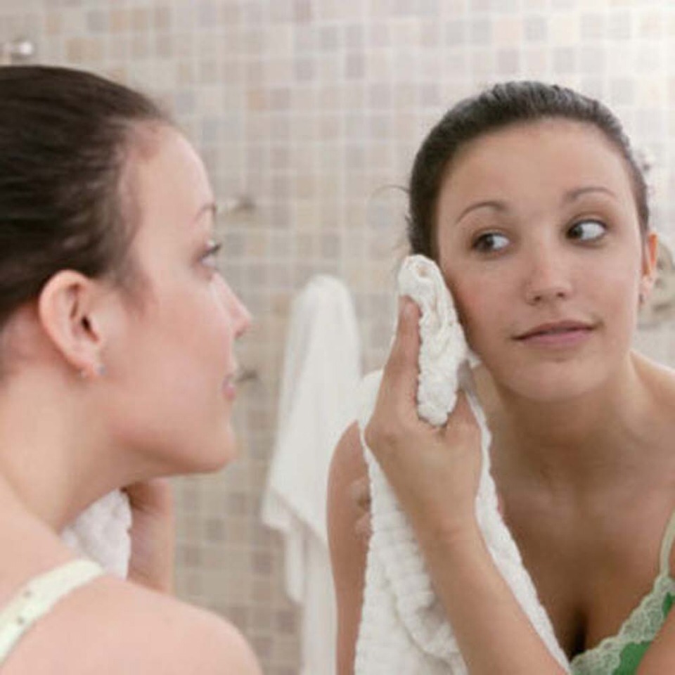 Next , dry your face . 