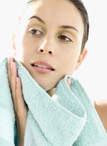 7⃣ towel rubbing 
