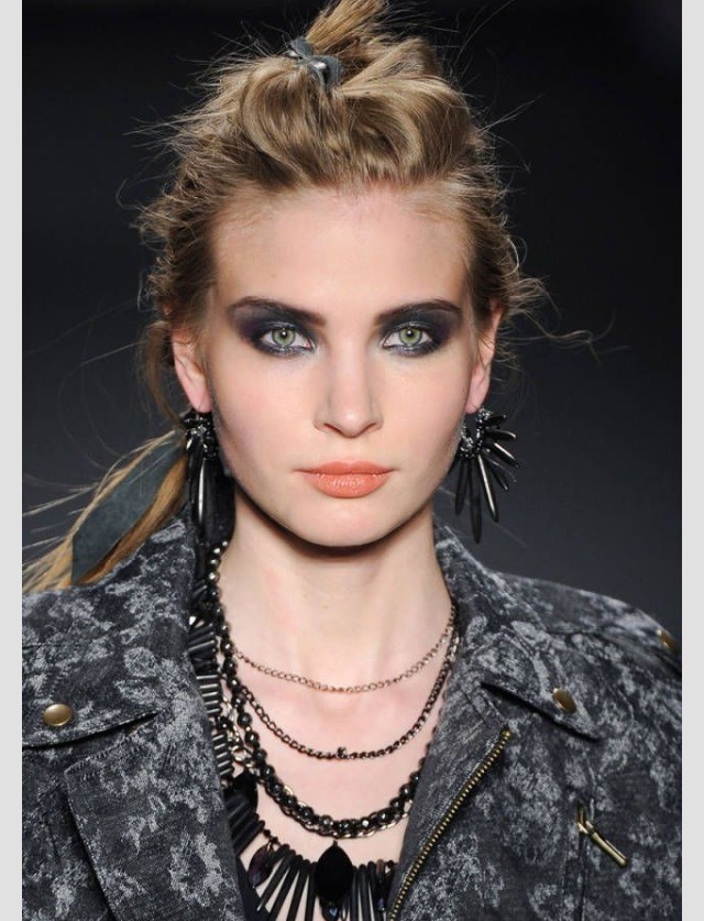 Top Fall Makeup And Hair Looks