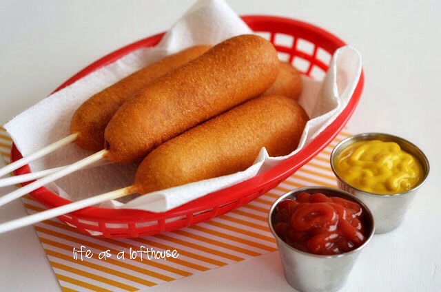 1 1/2 cups yellow cornmeal
1 1/4 cups all-purpose flour
1/4 cup sugar
1 Tablespoon baking powder
1/4 teaspoon salt
1 egg, beaten
1 1/2 cups buttermilk (regular milk works too)
1 Tablespoon vegetable oil
1 Tablespoon honey
1 (10 count) package Hot Dogs
10 wooden skewers or chopsticks
2 Quarts veg oil