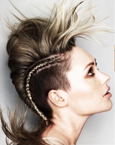 Amazing Short Hair And Tattoo Ideas 