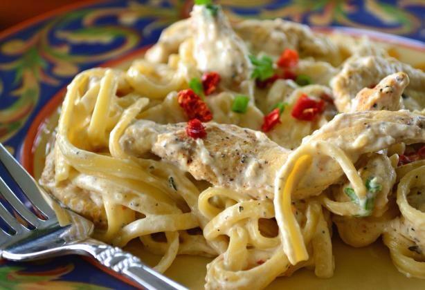 Easy Creamy Cajun Chicken Pasta!