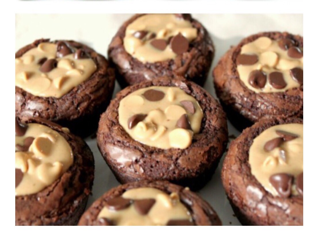 Peanut Butter Cup Brownies. 🙏