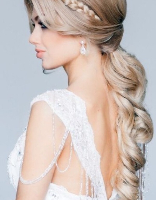 Unique Wedding Hairstyle 😍
