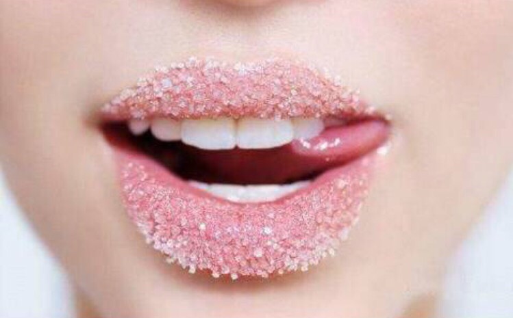 By simply adding sugar to the Vaseline you can create a very simple and easy DIY lip scrub that will take away any dead skin leaving you with plumper and softer lips.