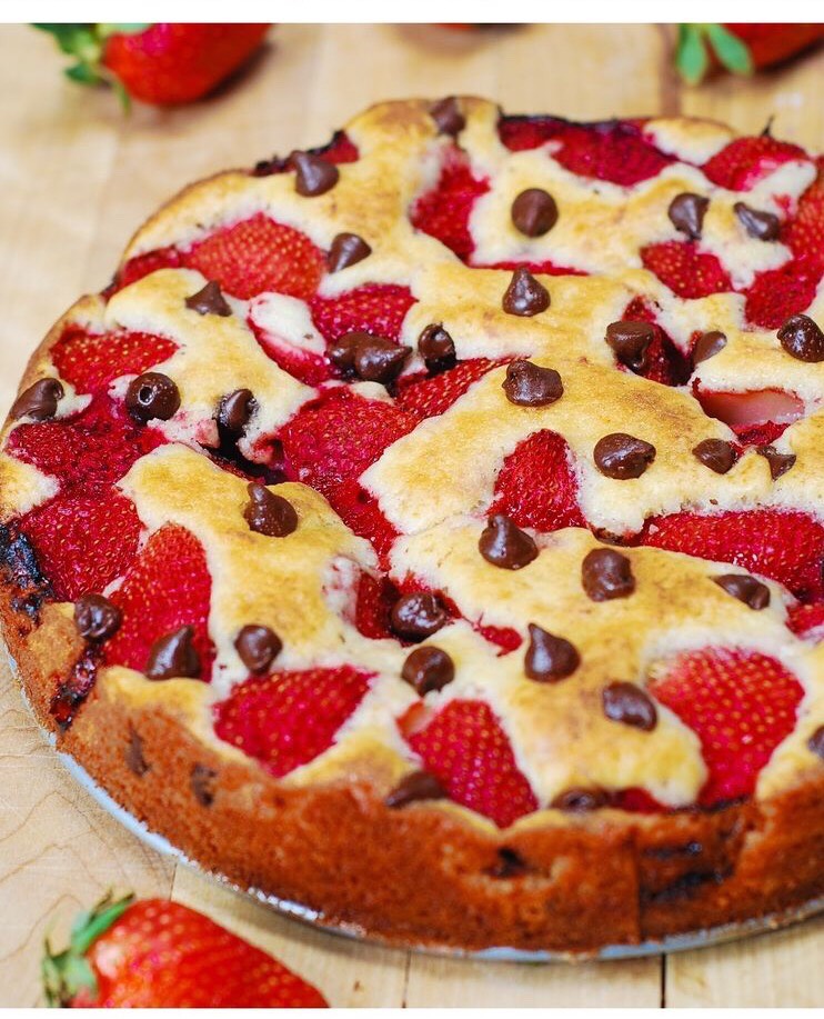 Strawberry Chocolate Chip Cake