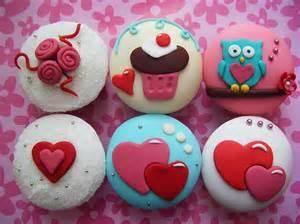 "Some Pretty Amazing Valentine Cupcake Ideas"