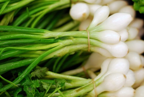 Sweet onions are the least nutritious type of onion and scallions by far are the most nutrition dense. They contain an unbelievable 140 times more phytonutrients than white onions!
