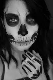 20 Creepy But Cool Halloween Makeup Ideas! #Halloweentip