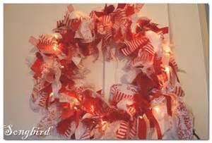 "Beautiful Candy Cane Wreath Idea's"