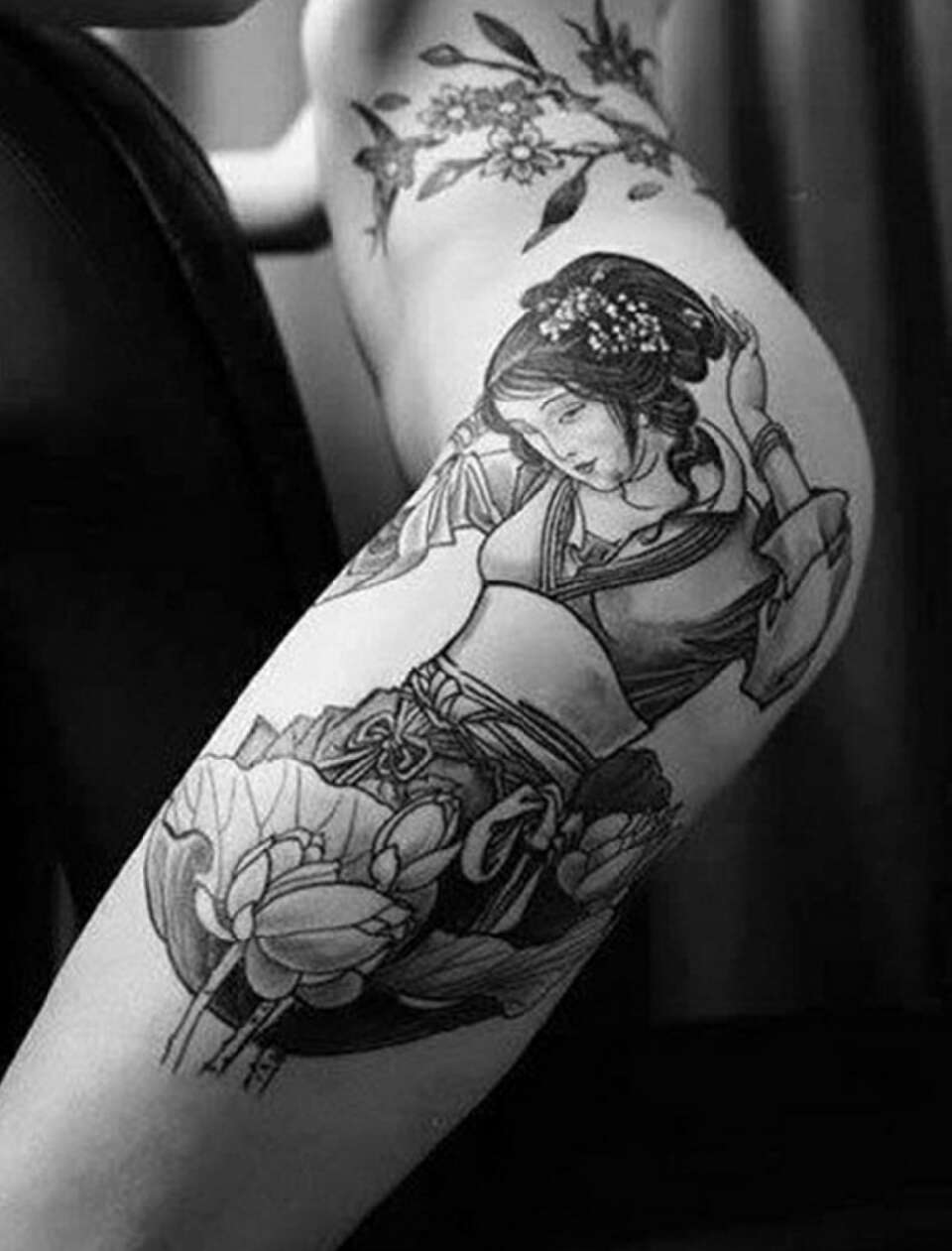 Beautiful Thigh Tattoos!!!!