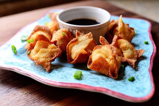 Cream Cheese Stuffed Wontons
