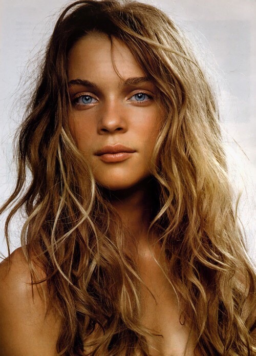 Gently pull out your hair and brush it with your fingers to loosen the waves slightly. Set it with hairspray for a slightly more controlled look or leave it for a more natural look. And there you have it! Overnight beach waves!