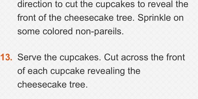 Cheesecake Stuffed Christmas Tree Cupcake 