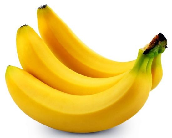 1  banana. Bananas reduce shrinkage by loosening the curl pattern on natural textured hair. It also softens hair to prevent split ends and is great for those with damaged hair or dandruff