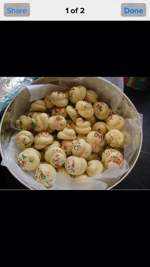 Italian Christmas cookies, for those of you feeling adventurous and like something slightly different 