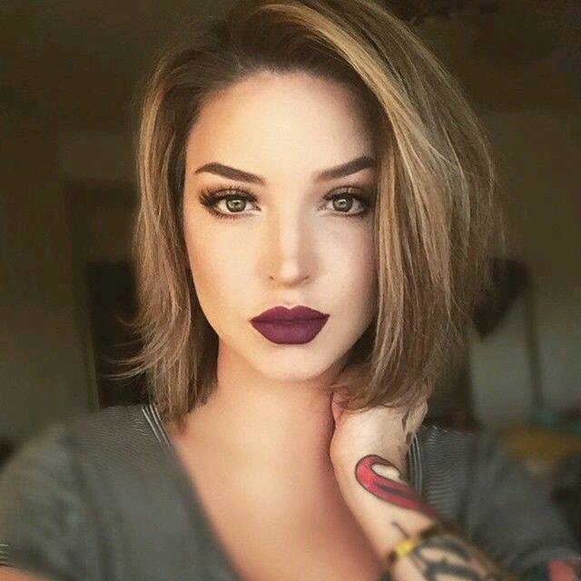 Beautiful Makeup And Lip Color 😍