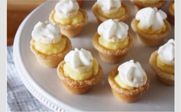 Mini Banana Cream Cookie Pie 