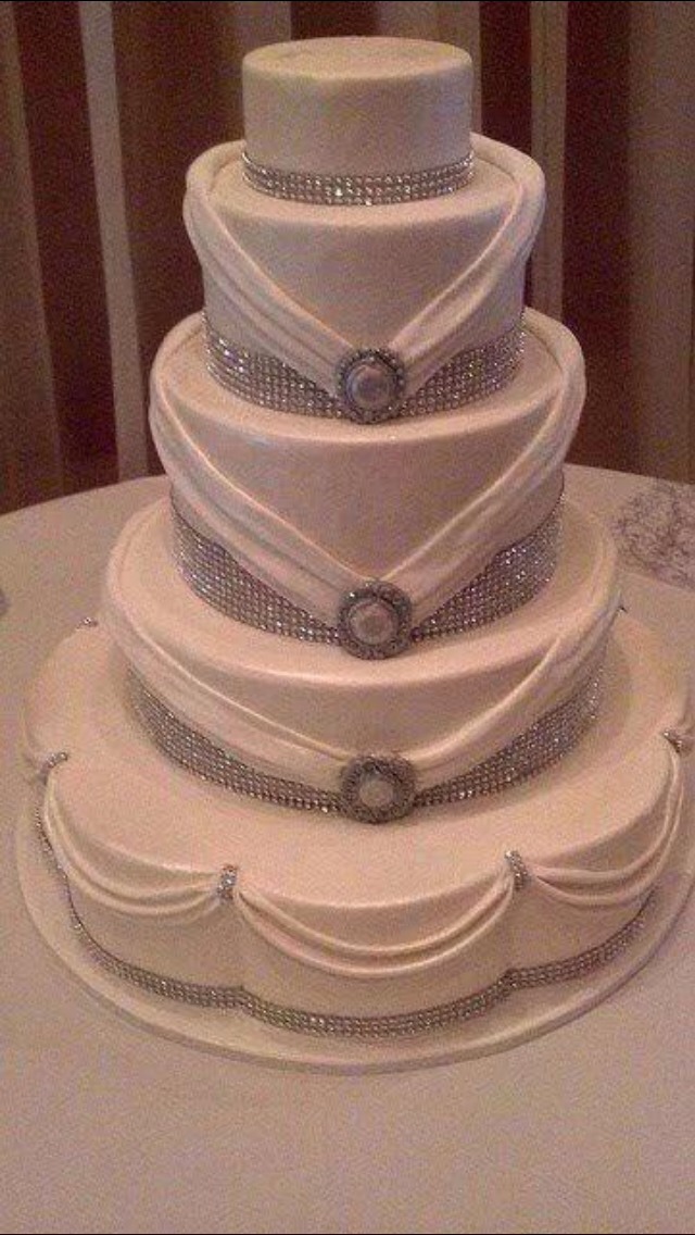Bling Wedding Cakes ! 