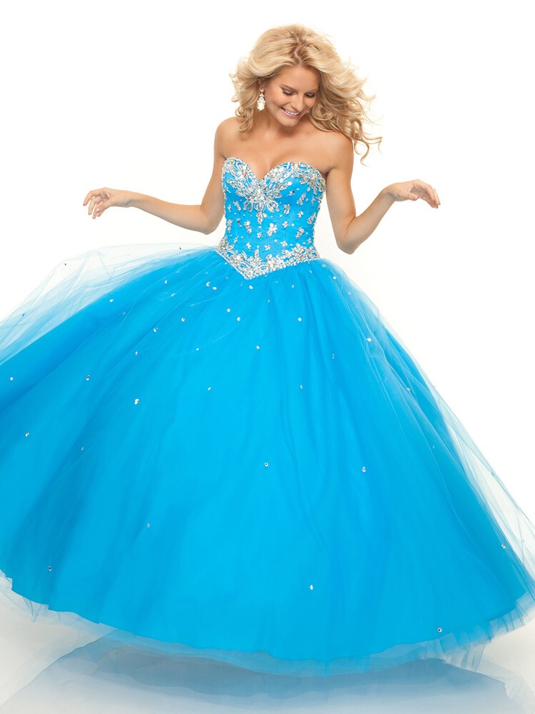 Adorable Prom Dresses 😍