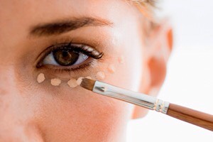 Sixth mistake: Applying concealer under your foundation. 