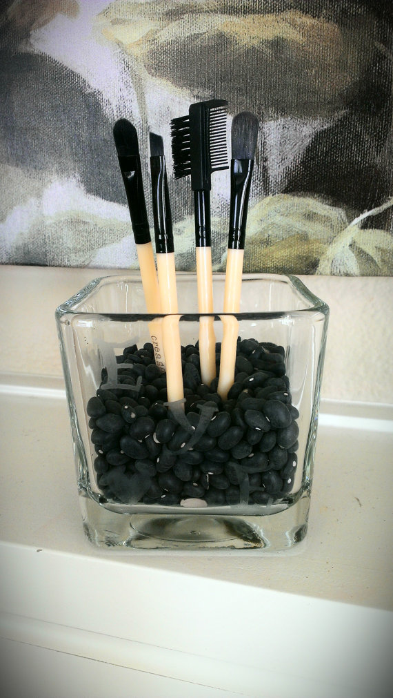 Easy Makeup Organizing