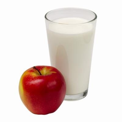 SKIM MILK AND AN APPLE KEEPS MORE THAN DOCS AWAY