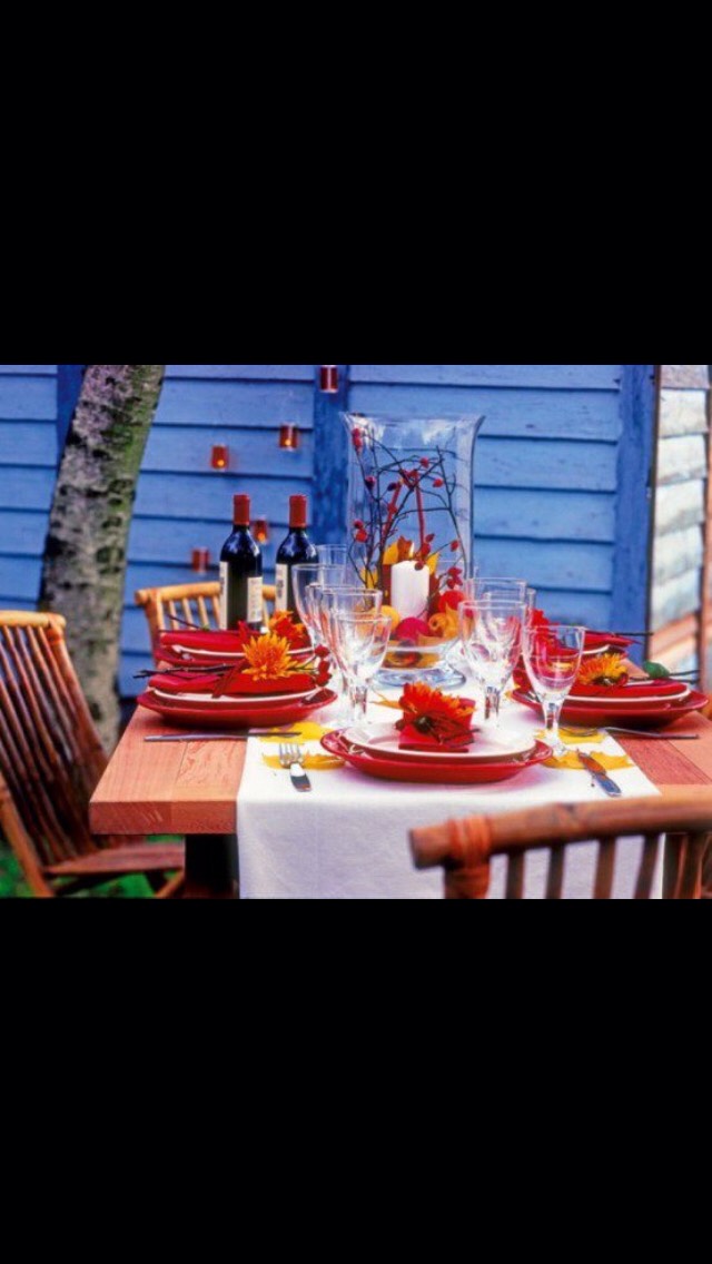 Thanksgiving Dinner Table