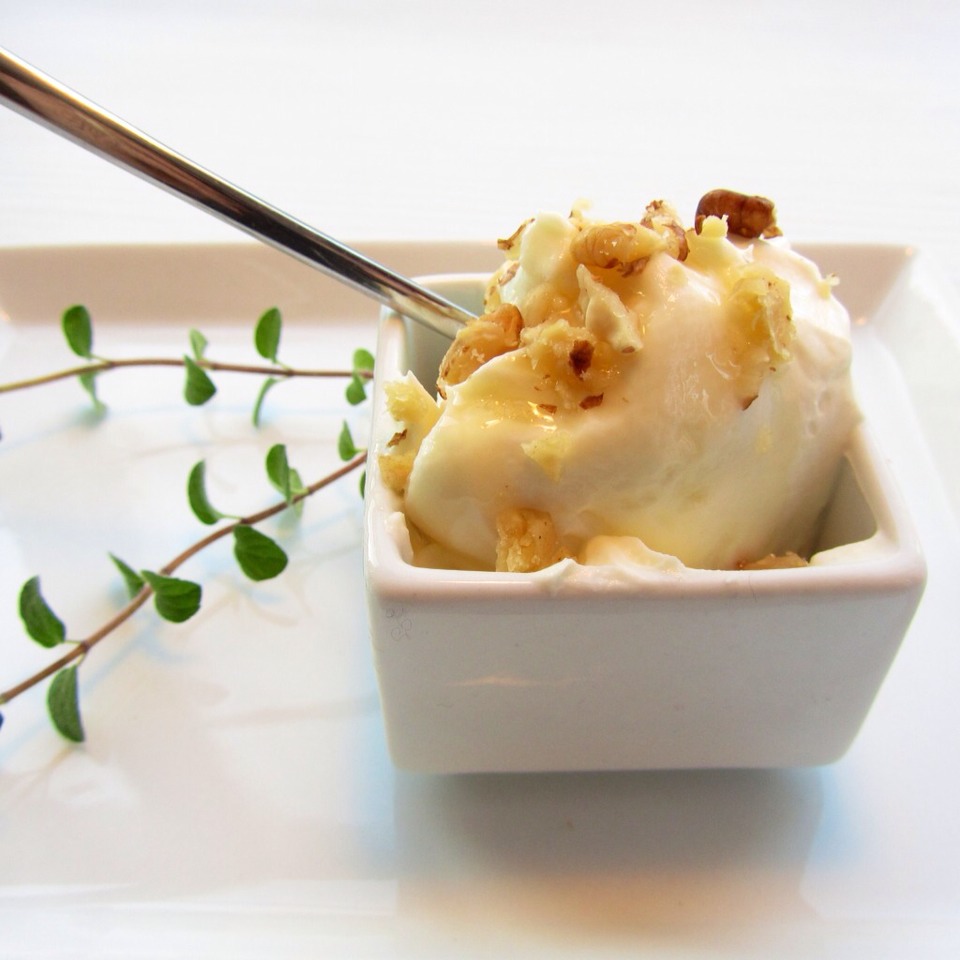 Honey Yogurt:

• 1/2 Cup of Non-Fat Greek yogurt
• Dash of Cinnamon (Optional)
• 1 tsp of Honey