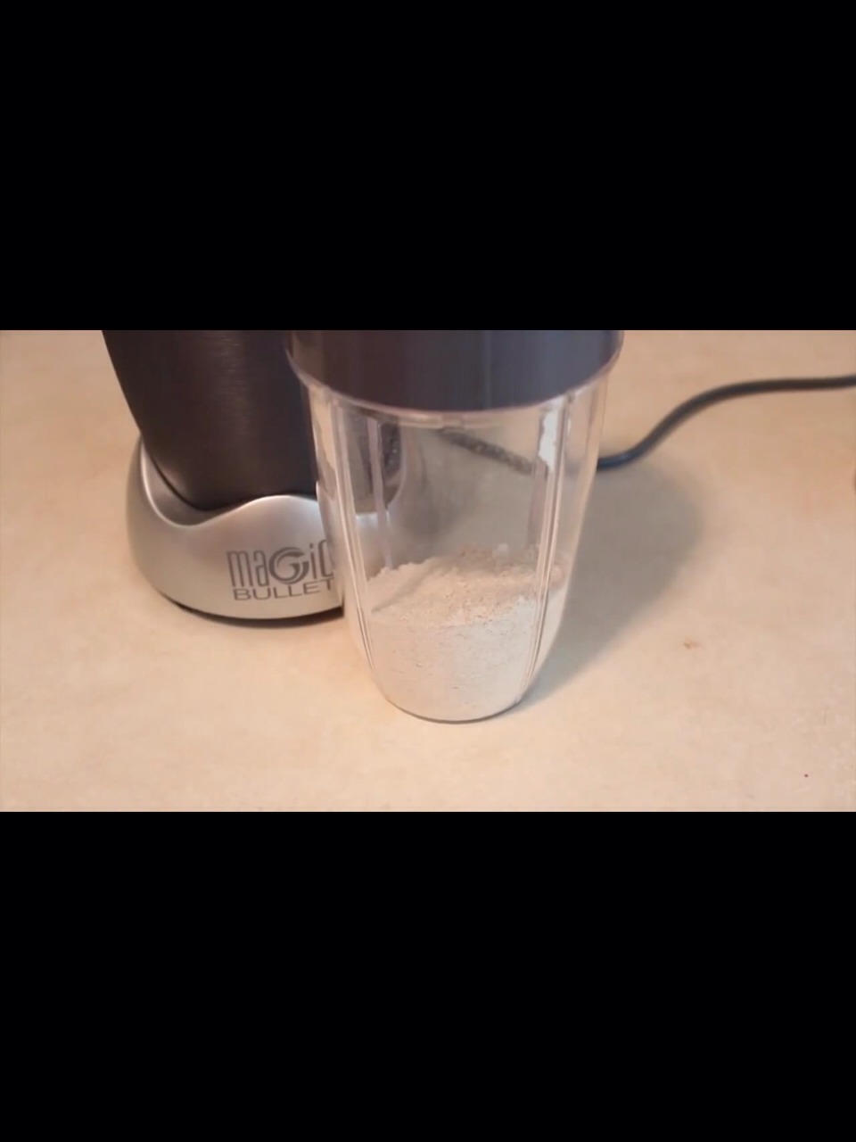 blend the oats until it turns out like a powder.