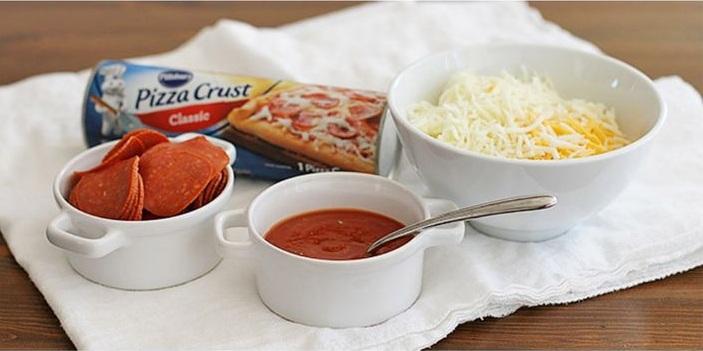 Delicious Pepperoni Pizza Braid Recipe #tipit