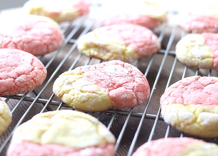 Strawberry Lemonade Cookies 