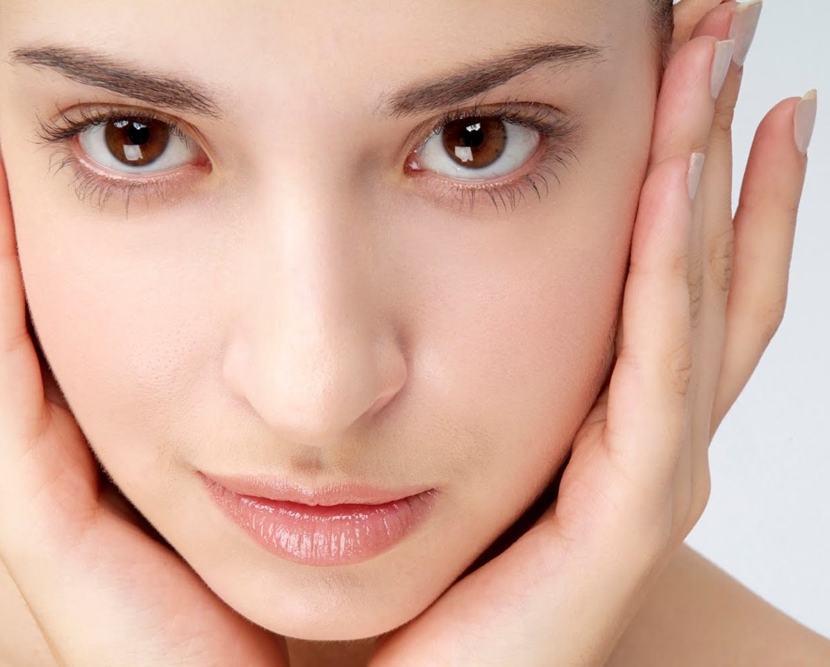 Use on rough patches of skin to soothe them of there dryness.
