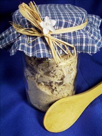 Copycat Lipton's Onion Soup Mix!
3/4 C instant minced onion
1/3 cup beef bouillon powder
4 TSP onion powder
1/4 TSP crushed celery seed
1/4 TSP sugar
1. Combine all ingredients and store in airtight container
2. About 5 tablespoons of mix are equal to one 1 1/4-ounce package!