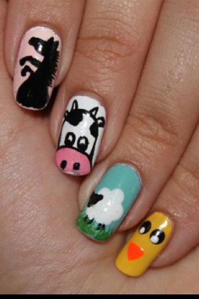 Try painting you favorite animals on your nails and you'll have them with you wherever you go :) 