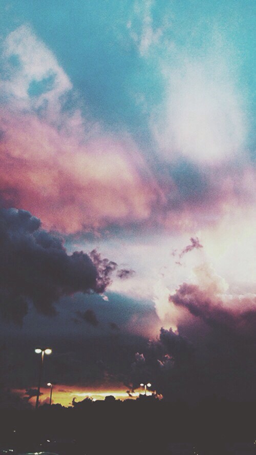 Crazy Cute Wallpaper 👻💛🌁😊