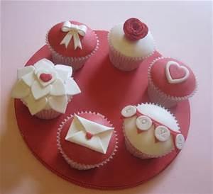 "Some Pretty Amazing Valentine Cupcake Ideas"