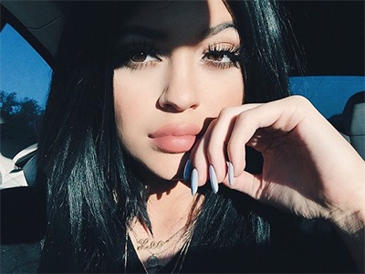 Beautiful Trending Nail Looks