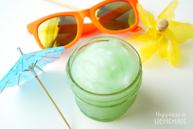 This homemade sunburn relief cream is super easy peasy to make, and it’s seriously amazing how well it works!