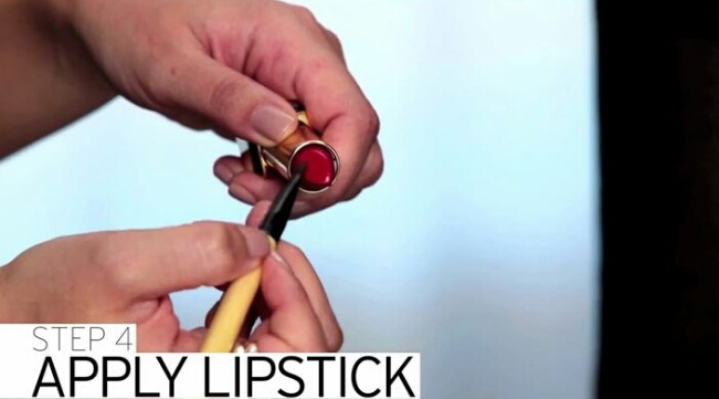 STEP BY STEP ADVICE HOW TO GET A PERFECT RED LIPS