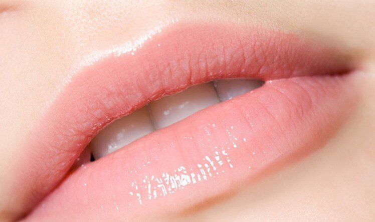 NATURAL FLAWLESS MAKEUP!