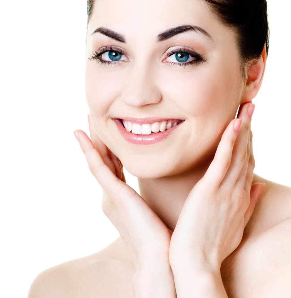 7. To clean face:
Try the double-cleansing method: Simply rub the oil in circular motions all over your face and neck, giving yourself a gentle massage as you go. When you're done, wash off the residue with your favorite cleanser.