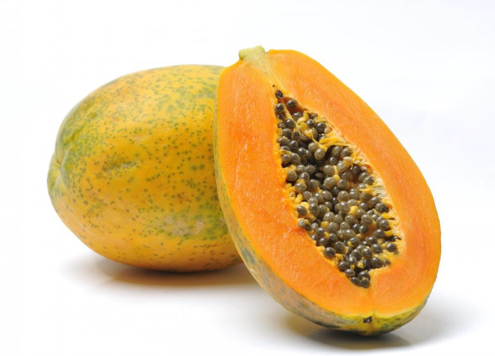38. Papaya
• there's a protein in papaya called papain that helps you digest food better and it has anti inflammatory, meaning less bloating