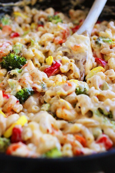 Spicy Roasted Vegetables Macaroni And Cheese (Stringy Cheese How U Weaken My Knees)

