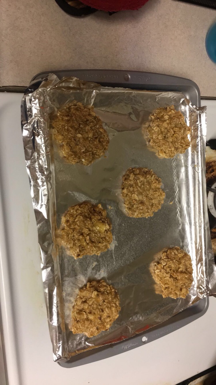 You will want to lay a piece of foil down on a baking sheet. Ball out the mixture to the desire size.