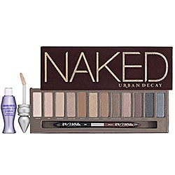 Then you want to apply some neutral white shade to your eye lid! Not too heavy though because you are going for a natural look!