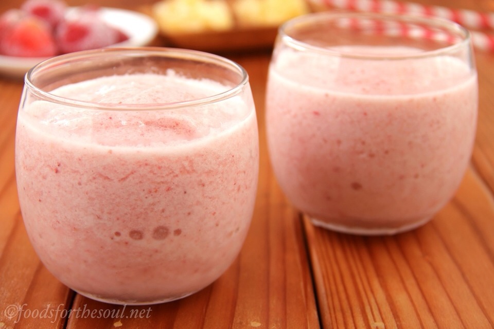 Pineapple Strawberry Smoothie
10 frozen strawberries
1 cup pineapple
1/2-1 cup water (sub ice if you are using fresh strawberries)
A squeeze of honey