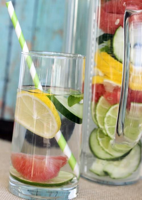 Ingredients: Water, 1/2 of a medium grapefruit, 1/2 a cucumber all sliced, 1/2 of a lemon, 1/2 of a lime and a couple of mint leaves